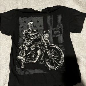 Black short sleeve shirt large